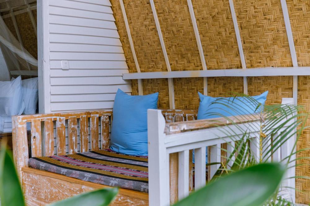 Unzipp Bungalows Gili Air Bagian luar foto