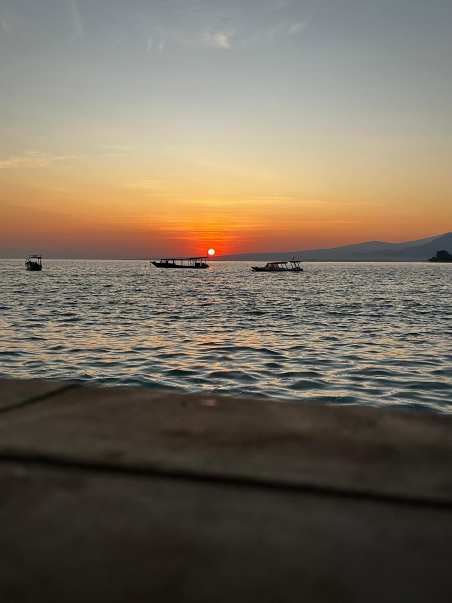 Unzipp Bungalows Gili Air Bagian luar foto